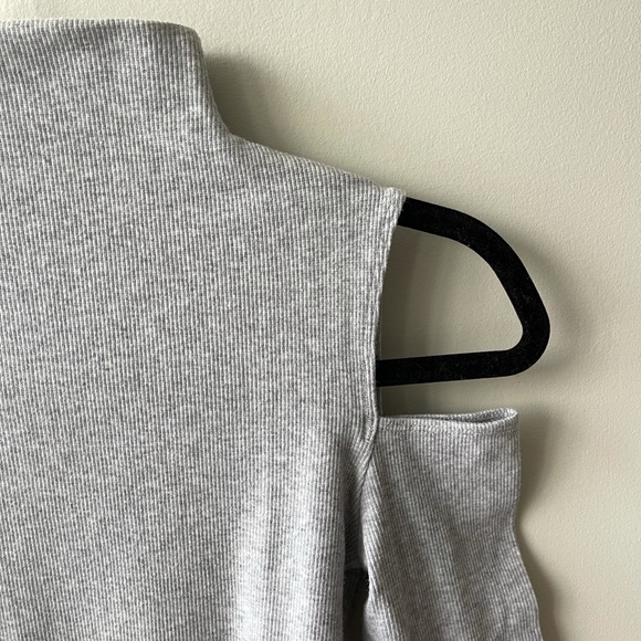 OAK + FORT Ribbed Long Sleeve Mock Neck with Shoulder Cut Outs in Heather Grey - Picture 5 of 5